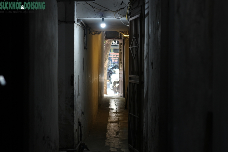 Ngõ siêu nhỏ - "Đặc sản" phố cổ Hà Nội - Ảnh 1.