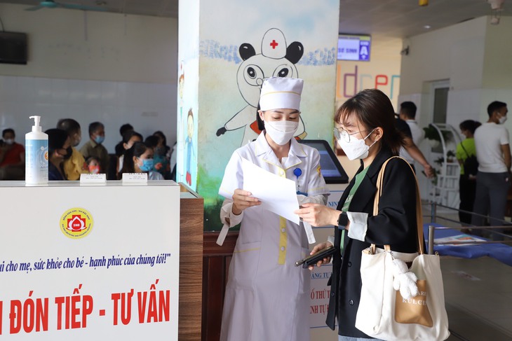 Bệnh viện Sản Nhi Bắc Ninh giảm quá tải bệnh nhi thời tiết giao mùa - Ảnh 2. Bệnh viện Sản Nhi Bắc Ninh giảm quá tải bệnh nhi thời tiết giao mùa - Ảnh 2.