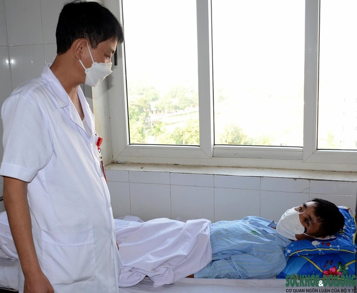 Cứu sống bệnh nhân bị vết thương tim lớn, ngừng tuần hoàn - Ảnh 4. Cứu sống bệnh nhân bị vết thương tim lớn, ngừng tuần hoàn - Ảnh 4.