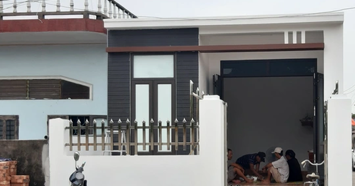 Cuộc sống mới của bà cụ hỏng mắt sống đơn thân