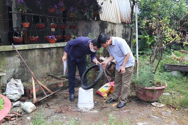 Hà Nội yêu cầu xử lý triệt để các ổ dịch sốt xuất huyết, không để dịch bùng phát - Ảnh 2.