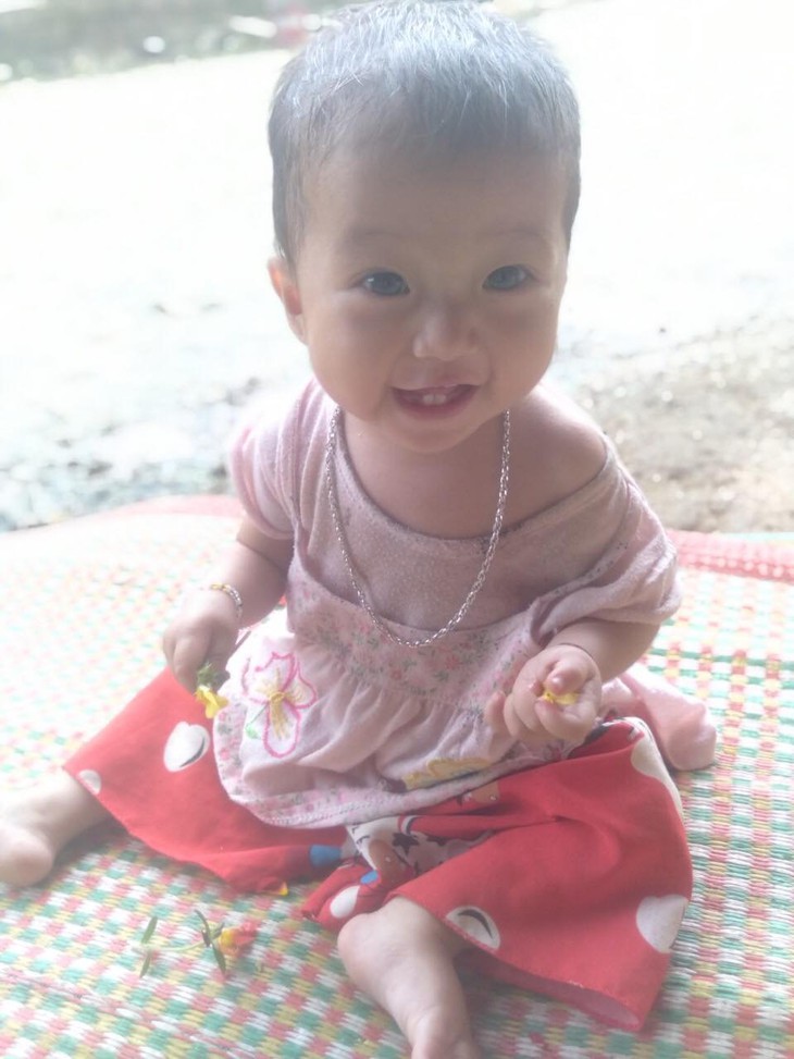 MS 795: Bé gái dân tộc H'Mông hoàn cảnh éo le cần 50 triệu để phẫu thuật tim bẩm sinh - Ảnh 1. MS 795: Bé gái dân tộc H'Mông hoàn cảnh éo le cần 50 triệu để phẫu thuật tim bẩm sinh - Ảnh 1.