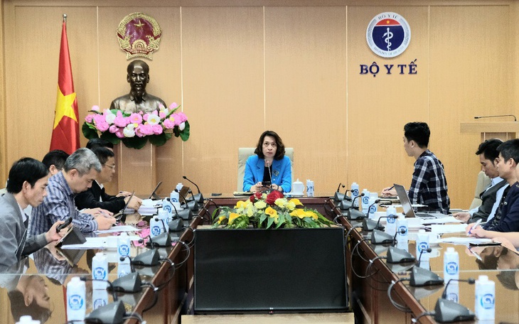 Thứ trưởng Bộ Y tế: Tăng cường phòng chống dịch, đẩy nhanh tiêm vaccine COVID-19 khi mùa đông xuân đến gần