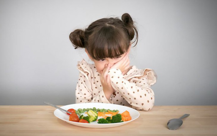 Bổ sung chất xơ sai cách có thể khiến bệnh táo bón ở trẻ nặng thêm