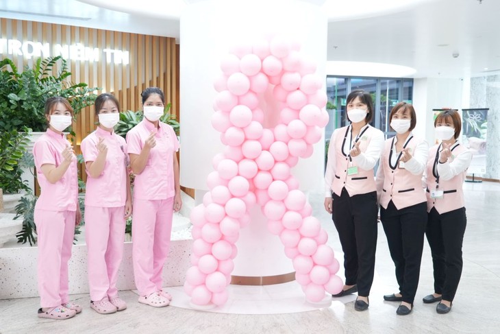 20/10 ngày hội áo hồng - khi cộng đồng cùng chung tay đẩy lùi ung thư vú - Ảnh 1.