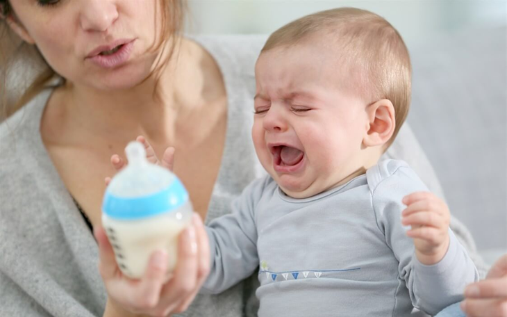 Trẻ biếng ăn kéo dài vì các mẹ mắc phải những sai lầm này