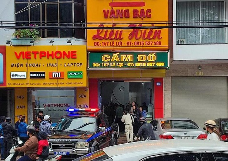 Danh tính đối tượng cướp tiệm vàng ở Lạng Sơn - Ảnh 2.