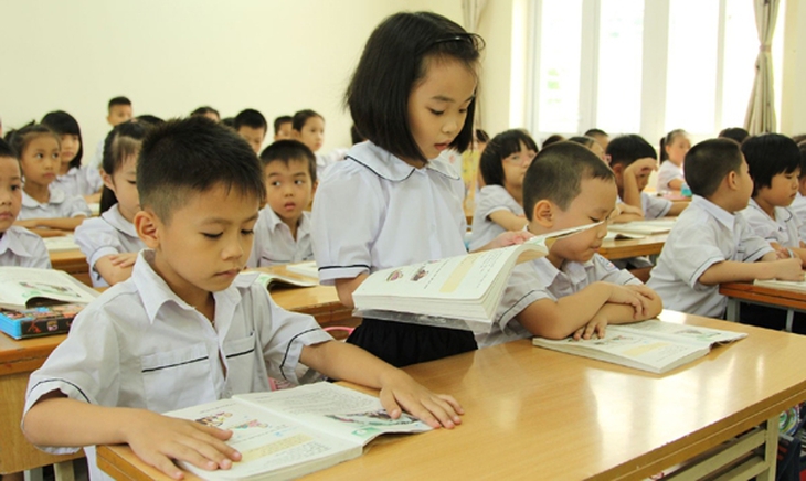 Vào lớp sớm có phải là nguyên nhân làm trẻ thiếu ngủ? - Ảnh 1.