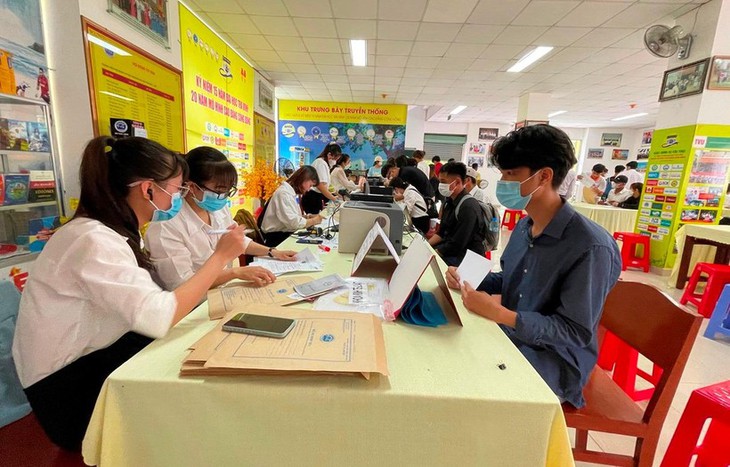 4 trường đại học đầu tiên dừng tăng học phí năm học 2022-2023 - Ảnh 2.