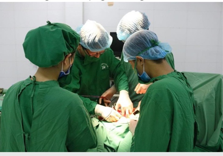 Hải Phòng phẫu thuật thành công ca chấn thương ngực hở - Ảnh 1.