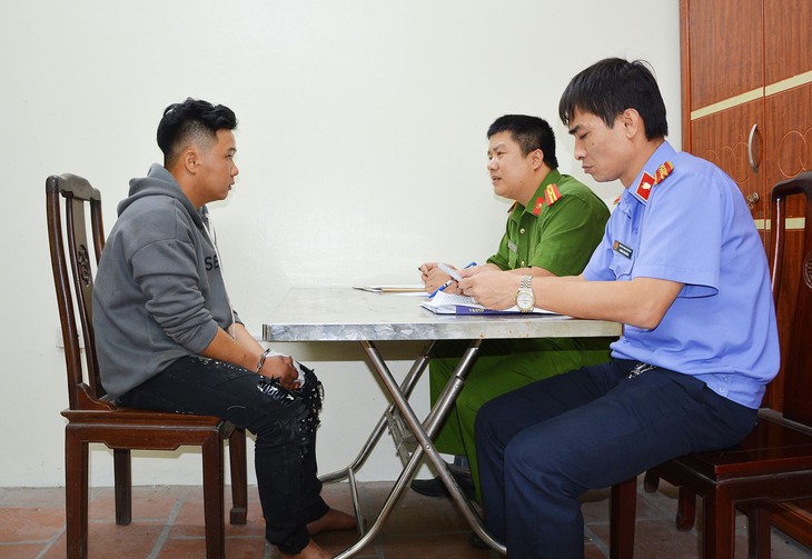 Khởi tố đối tượng truy sát, chém đôi nam nữ thương vong ở Bắc Ninh - Ảnh 2. Khởi tố đối tượng truy sát, chém đôi nam nữ thương vong ở Bắc Ninh - Ảnh 2.