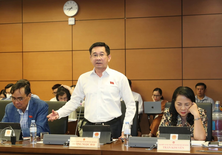 Đấu giá biển số ô tô: ĐBQH đưa ra giải pháp gì để tránh tình trạng 'đầu cơ biển số' - Ảnh 2. Đấu giá biển số ô tô: ĐBQH đưa ra giải pháp gì để tránh tình trạng 'đầu cơ biển số' - Ảnh 2.