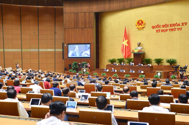Bộ trưởng Bộ GD&ĐT giải trình về tình trạng giáo viên bỏ việc - Ảnh 3. Bộ trưởng Bộ GD&ĐT giải trình về tình trạng giáo viên bỏ việc - Ảnh 3.