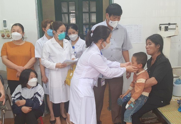 Hơn 700 trẻ em nghỉ học do dịch sốt, 1 tử vong, Bắc Kạn khẩn trương phòng, chống dịch - Ảnh 1. Hơn 700 trẻ em nghỉ học do dịch sốt, 1 tử vong, Bắc Kạn khẩn trương phòng, chống dịch - Ảnh 1.