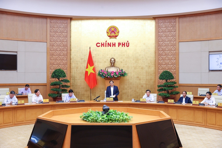 Thủ tướng: 'Triển khai đồng bộ, hiệu quả các giải pháp phòng, chống dịch COVID-19 và các dịch bệnh khác' - Ảnh 4.