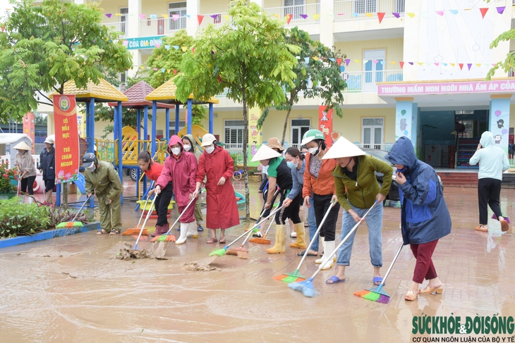 Thị xã Hoàng Mai – Nghệ An khắc phục hậu quả sau lũ lụt - Ảnh 5. Thị xã Hoàng Mai – Nghệ An khắc phục hậu quả sau lũ lụt - Ảnh 5.