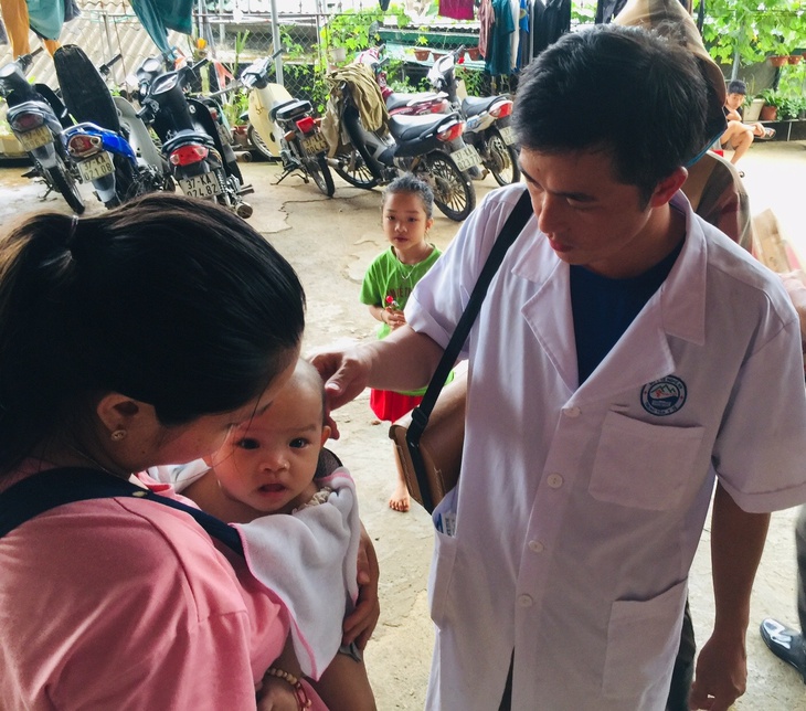Tâm lũ ở huyện Kỳ Sơn: Càng mưa lũ, càng phải vào với dân bản - Ảnh 6.