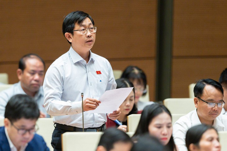 ĐBQH đề xuất khẩn trương tháo gỡ cho người dân trong vùng dự án treo, quy hoạch treo - Ảnh 3.