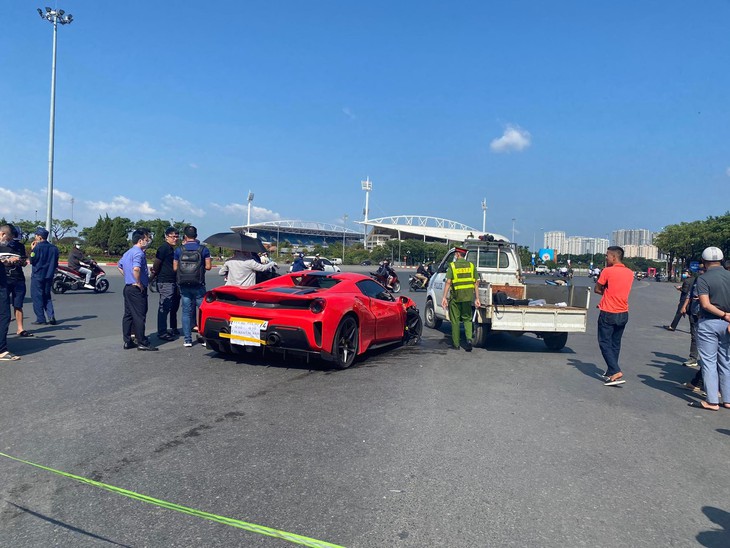 Tài xế siêu xe Ferrari 488 tông chết người bị xử lý thế nào? - Ảnh 2.