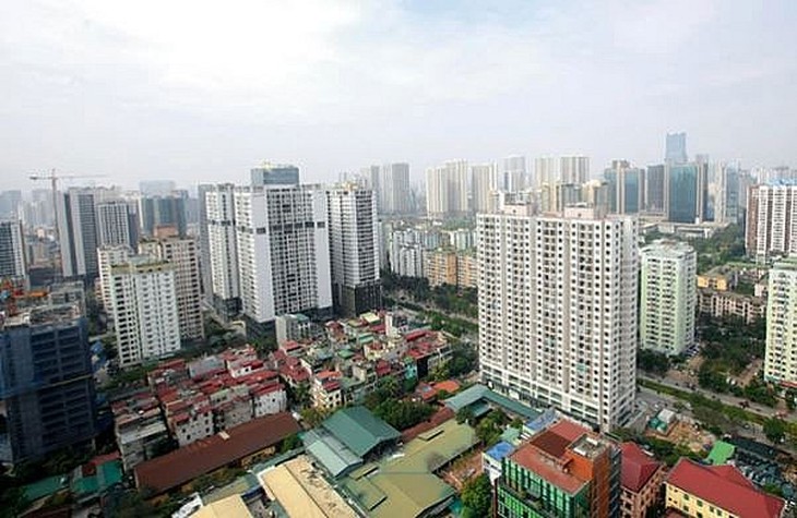 Giá bất động sản, đặc biệt là nhà ở, đất ở liên tục tăng cao hơn so với thu nhập của người dân - Ảnh 1.
