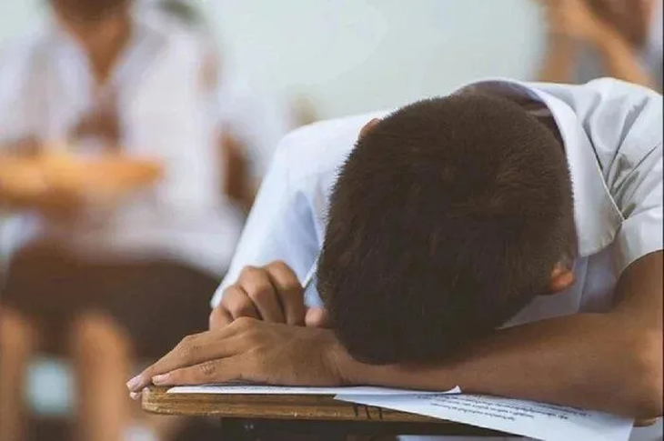 Nam sinh ngủ quên trong phòng đã được học đại học - Ảnh 1. Nam sinh ngủ quên trong phòng đã được học đại học - Ảnh 1.