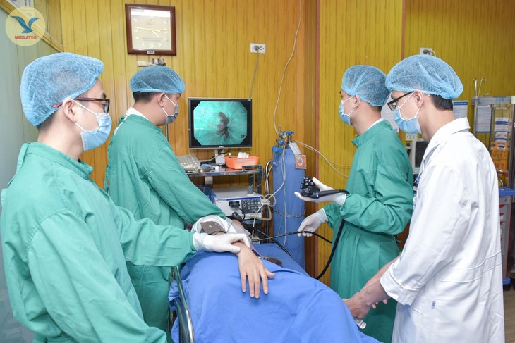 Khám sức khỏe định kỳ giúp phát hiện sớm nguy cơ ung thư tiêu hóa - Ảnh 1.