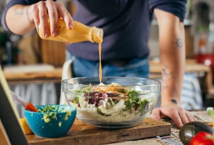 5 loại nước sốt salad có thể chứa nhiều đường, người tăng đường huyết nên lưu ý - Ảnh 2.