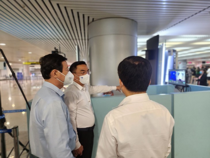 Bộ Y tế đánh giá cao công tác kiểm dịch và điều trị bệnh đậu mùa khỉ của ngành y tế TP.HCM - Ảnh 2. Bộ Y tế đánh giá cao công tác kiểm dịch và điều trị bệnh đậu mùa khỉ của ngành y tế TP.HCM - Ảnh 2.
