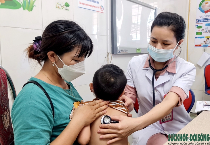 Đẩy mạnh tiêm chủng để ngăn chặn dịch bệnh nguy hiểm trở lại - Ảnh 3. Đẩy mạnh tiêm chủng để ngăn chặn dịch bệnh nguy hiểm trở lại - Ảnh 3.