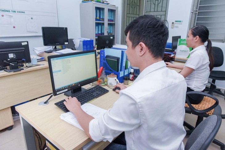 Giải pháp chuyển đổi số ngành dược phẩm từ kinh nghiệm của các "ông lớn" - Ảnh 1. Giải pháp chuyển đổi số ngành dược phẩm từ kinh nghiệm của các "ông lớn" - Ảnh 1.