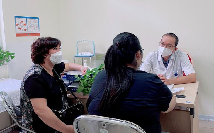 Chuyên gia khuyến cáo người thừa cân, béo phì không dùng thuốc giảm cân rao bán tràn lan trên mạng