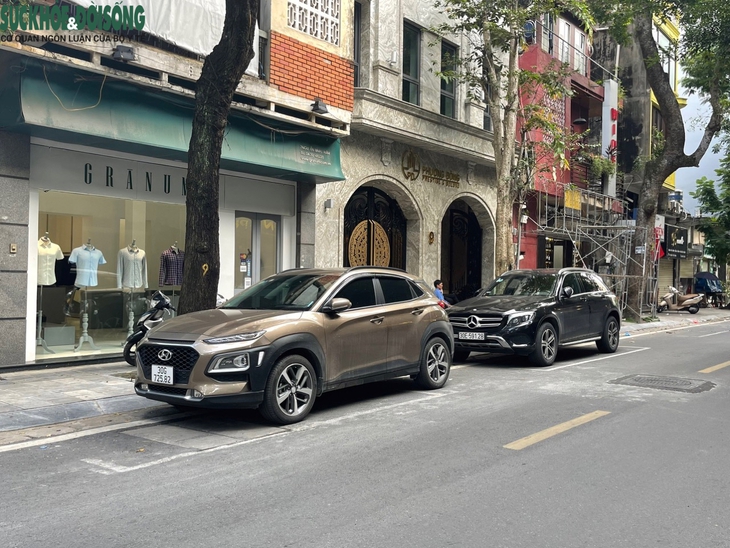 Hà Nội: Tràn lan vi phạm tại phố đỗ xe ngày chẵn, lẻ - Ảnh 5.