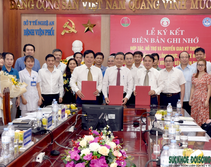 Bệnh viện Phổi Trung ương hỗ trợ toàn diện Bệnh viện Phổi Nghệ An trong hỗ trợ chuyên môn kỹ thuật - Ảnh 2. Bệnh viện Phổi Trung ương hỗ trợ toàn diện Bệnh viện Phổi Nghệ An trong hỗ trợ chuyên môn kỹ thuật - Ảnh 2.