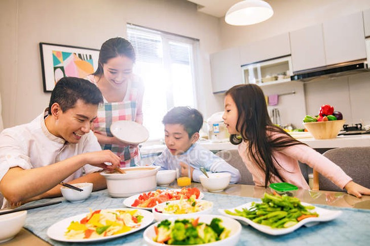 9 ích lợi của bữa tối gia đình đã được khoa học chứng minh - Ảnh 4.