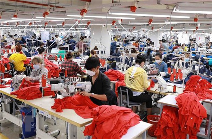 Fitch Ratings danh gia tich cuc ve trien vong tang truong cua Viet Nam hinh anh 1