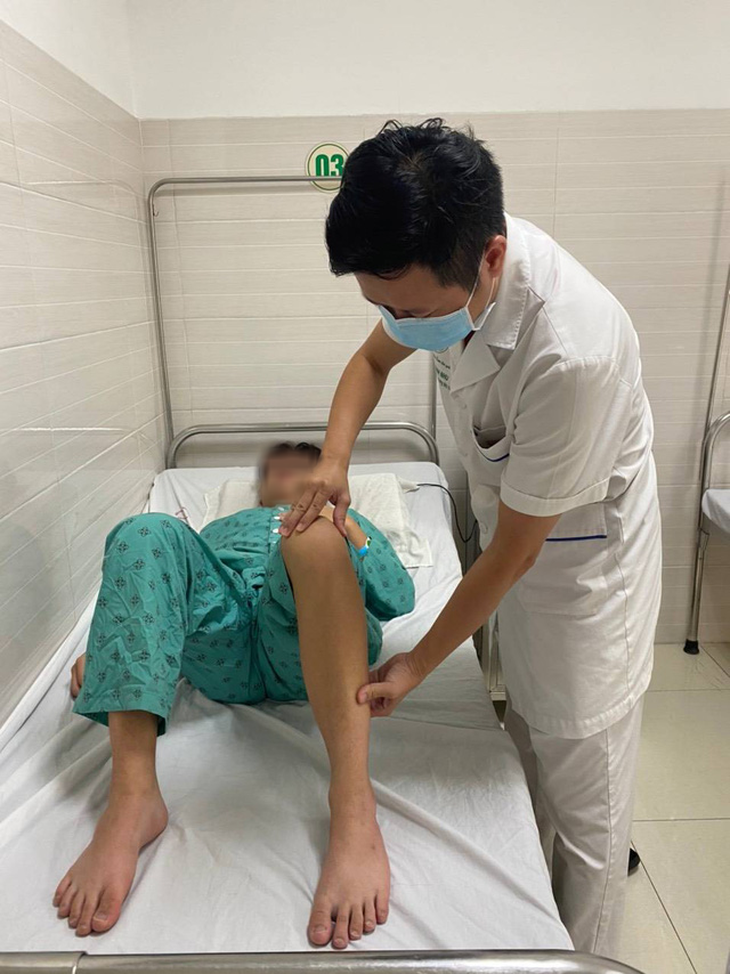 Nhiều ca sốt xuất huyết đi vào sốc sớm, chuyên gia lý giải - Ảnh 2.