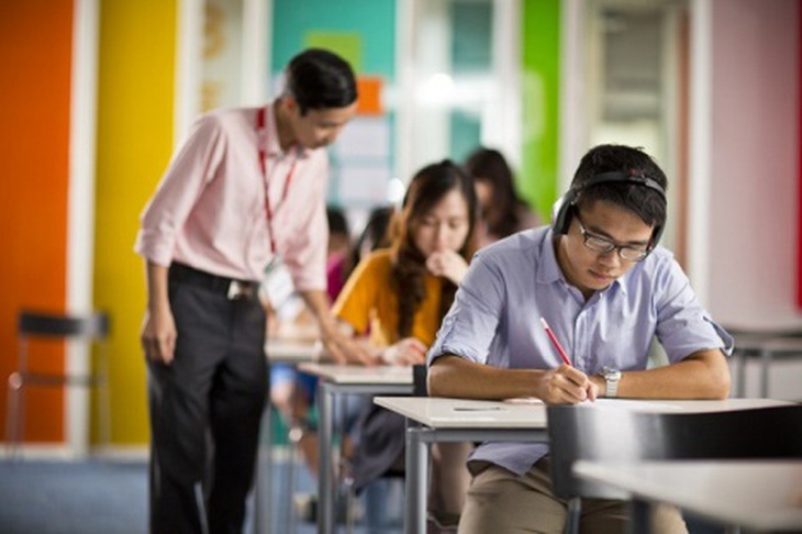 Tất cả kỳ thi IELTS tại Việt Nam của Hội đồng Anh bị tạm hoãn từ ngày 10/11 - Ảnh 1. Tất cả kỳ thi IELTS tại Việt Nam của Hội đồng Anh bị tạm hoãn từ ngày 10/11 - Ảnh 1.