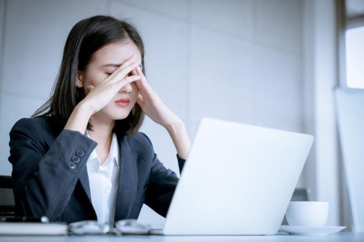 Viêm họng do trào ngược dạ dày thực quản, phải làm sao? - Ảnh 2.