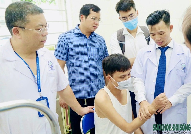 Bệnh viện Chấn thương chỉnh hình Nghệ An tiếp cận thêm nhiều kỹ thuật cao - Ảnh 4. Bệnh viện Chấn thương chỉnh hình Nghệ An tiếp cận thêm nhiều kỹ thuật cao - Ảnh 4.