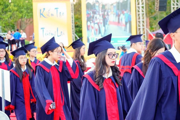 Hải Phòng: Biểu dương 167 học sinh, sinh viên xuất sắc - Ảnh 5. Hải Phòng: Biểu dương 167 học sinh, sinh viên xuất sắc - Ảnh 5.