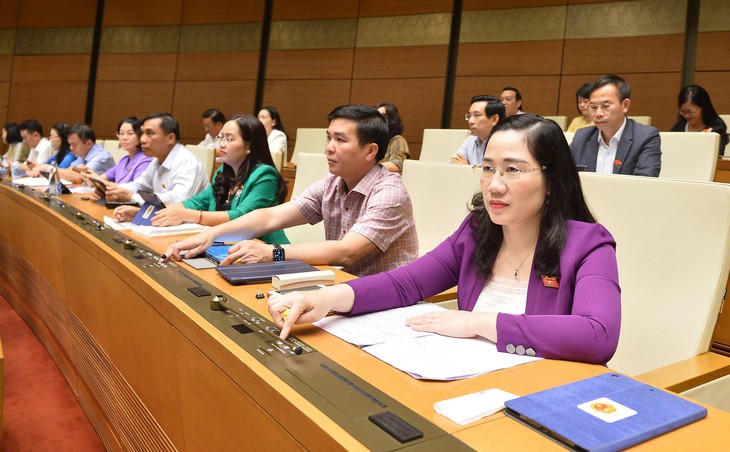 Năm 2023 sẽ tiếp tục hoàn thiện thể chế, chính sách đãi ngộ với cán bộ, nhân viên ngành y tế - Ảnh 1. Năm 2023 sẽ tiếp tục hoàn thiện thể chế, chính sách đãi ngộ với cán bộ, nhân viên ngành y tế - Ảnh 1.