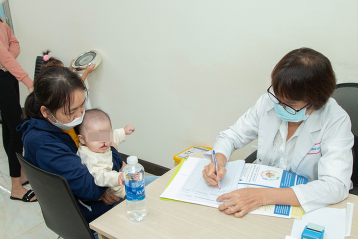 20.000 bệnh nhân dị tật khe hở môi-vòm miệng được điều trị theo quy trình điều trị toàn diện - Ảnh 1. 20.000 bệnh nhân dị tật khe hở môi-vòm miệng được điều trị theo quy trình điều trị toàn diện - Ảnh 1.