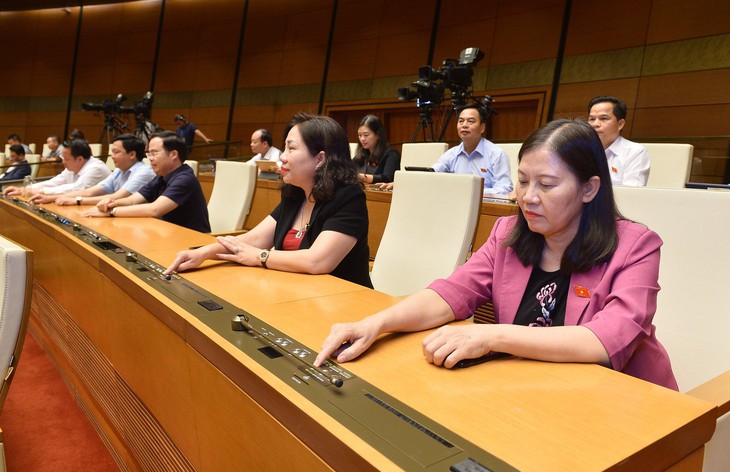Vợ kiểm soát tài sản, thu nhập của chồng là hành vi bạo lực gia đình - Ảnh 1. Vợ kiểm soát tài sản, thu nhập của chồng là hành vi bạo lực gia đình - Ảnh 1.