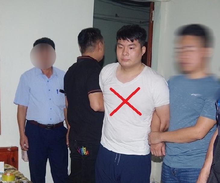 Kế hoạch táo lợn của đối tượng mang súng giả đi cướp ngân hàng - Ảnh 4.
