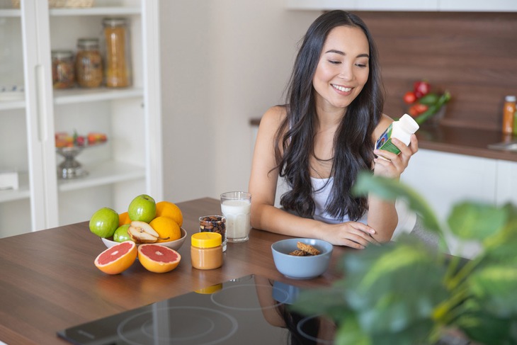 Người trẻ nên chăm sóc sức khỏe trí não ngay từ bây giờ - Ảnh 2. Người trẻ nên chăm sóc sức khỏe trí não ngay từ bây giờ - Ảnh 2.