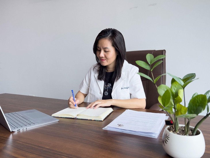 Chuyên gia phân tích theo góc nhìn chuyên môn về làm đẹp "tiểu eva" - Ảnh 1.