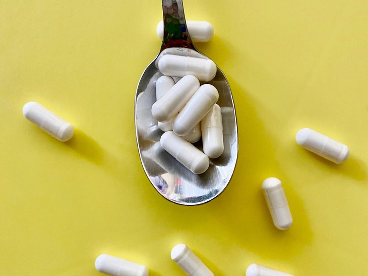 Vitamin chống lão hoá phổ biến có nguy cơ gây ung thư - Ảnh 1. Vitamin chống lão hoá phổ biến có nguy cơ gây ung thư - Ảnh 1.