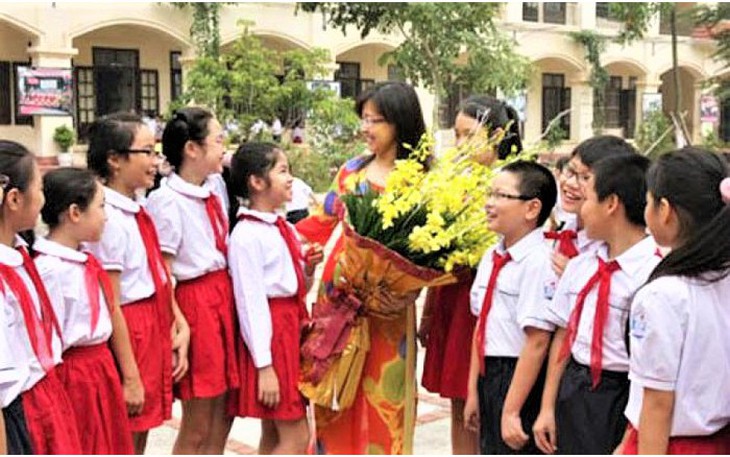 Một số nơi không tiếp khách, nhận hoa và quà chúc mừng ngày Nhà giáo Việt Nam 20/11