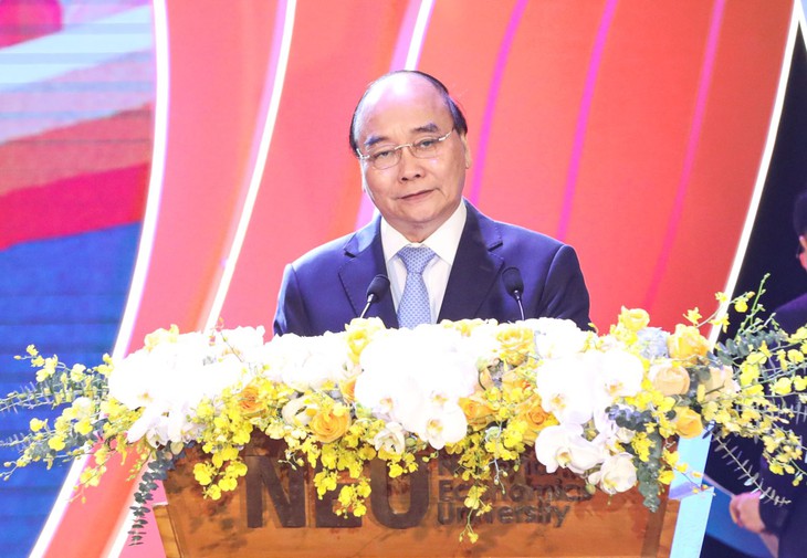 Thư chúc mừng của Chủ tịch nước Nguyễn Xuân Phúc nhân kỷ niệm 40 năm ngày Nhà giáo Việt Nam - Ảnh 1.