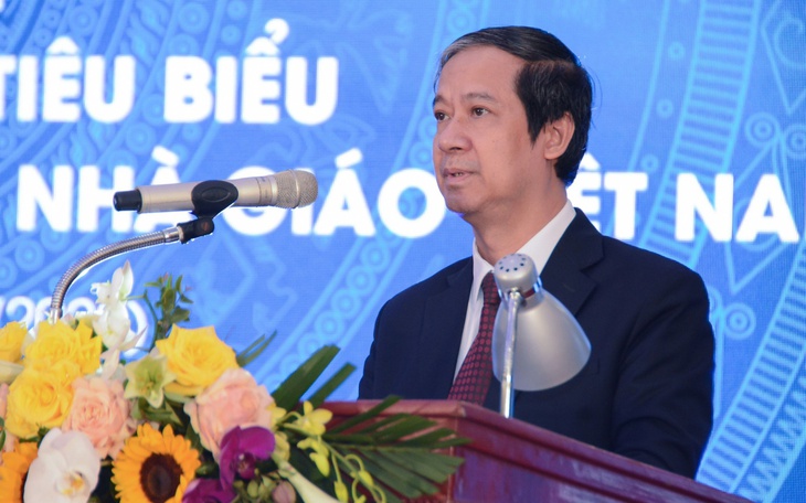‘Giáo dục không hướng người học chỉ tập trung vào kiến thức mà phải dạy học trò có trái tim rung động trước cuộc đời’